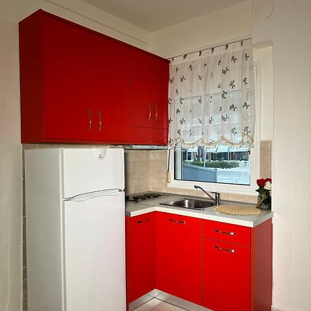 Elena Rooms-Apartments -B Аспровалта Екстер'єр фото